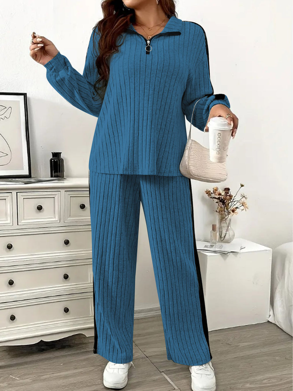 Fashionable and casual sweatshirt and wide-leg pants set