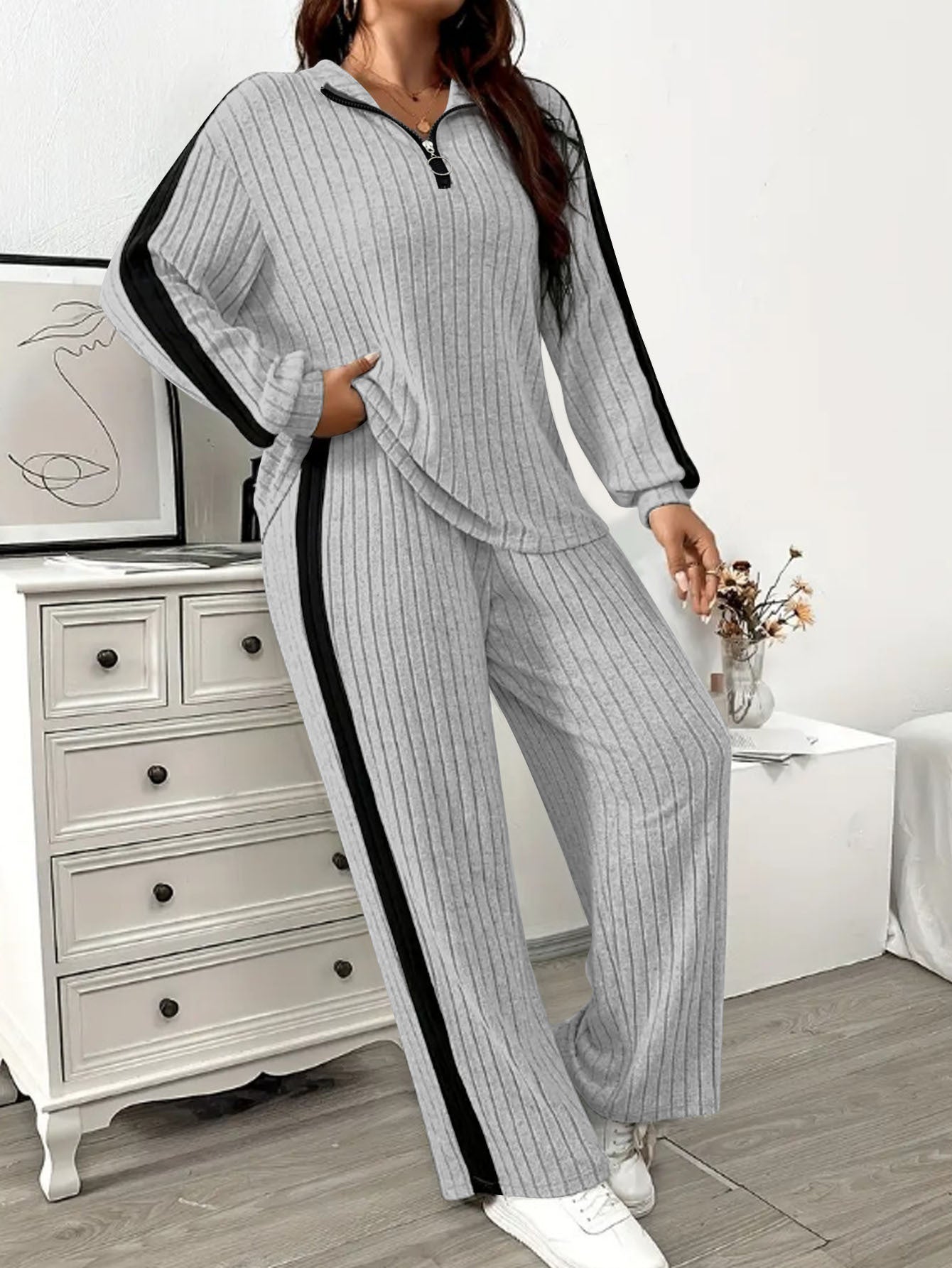 Fashionable and casual sweatshirt and wide-leg pants set